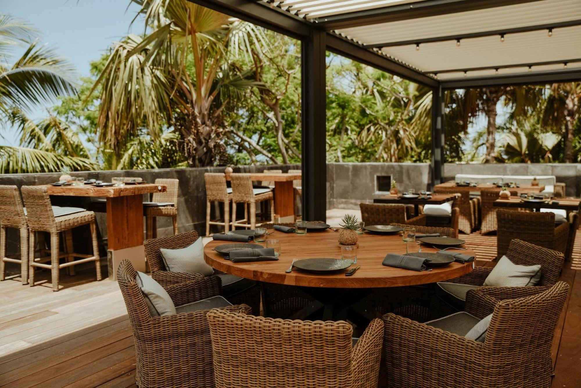 Palm Hotel & Spa Petite-Ile Exterior photo